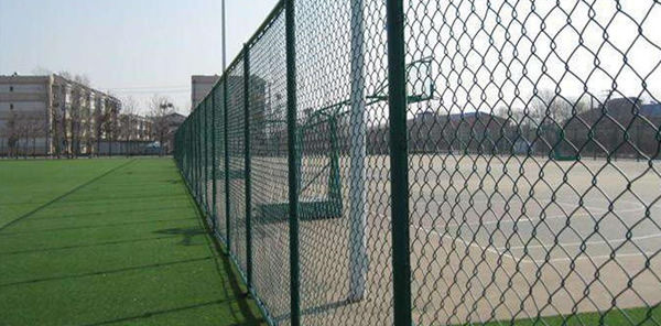 Modular Rhombic Mesh Fence, Basketball and Sports Ground Perimeter Fence
