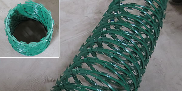 Green Coated Concertina Wire Coils